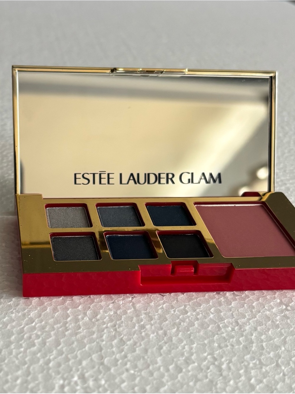 Estée Lauder Glam Eyeshadow & Blush Palette — Red & Gold Compact with Pink Blush